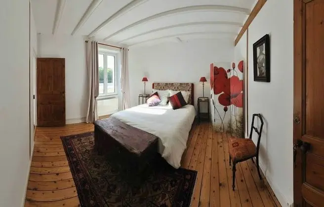 Tek Büyük veya İki Ayrı Yataklı Oda, Koy Manzaralı, Okyanusa Sıfır