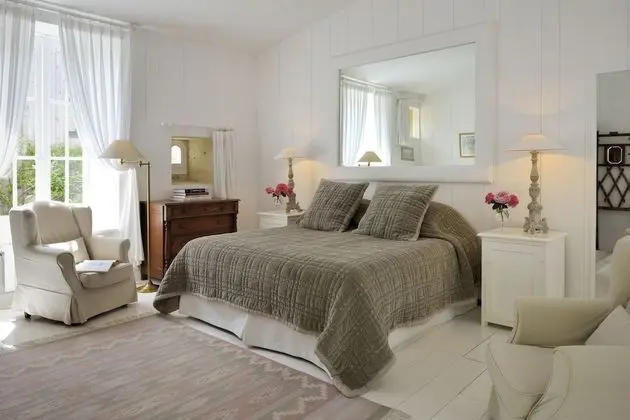 Luxury Tek Büyük Yataklı Oda