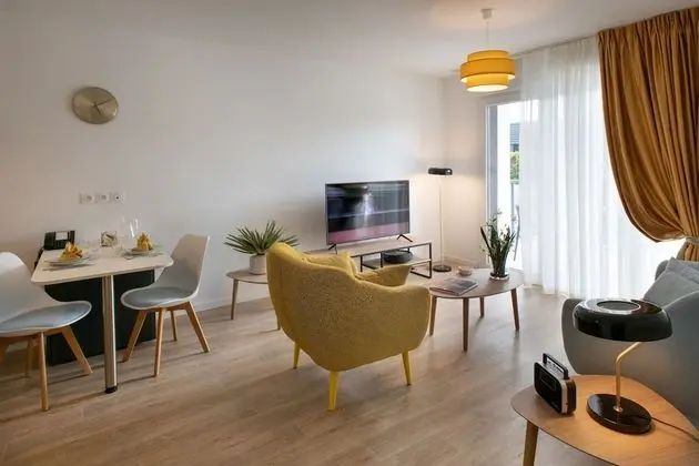 Apart Daire, Engellilere Uygun, Banyolu/Duşlu (T2)