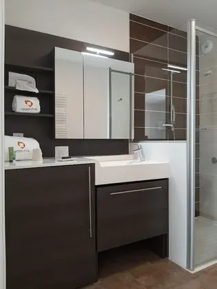 Apart Daire, Engellilere Uygun, Banyolu/Duşlu (T3)