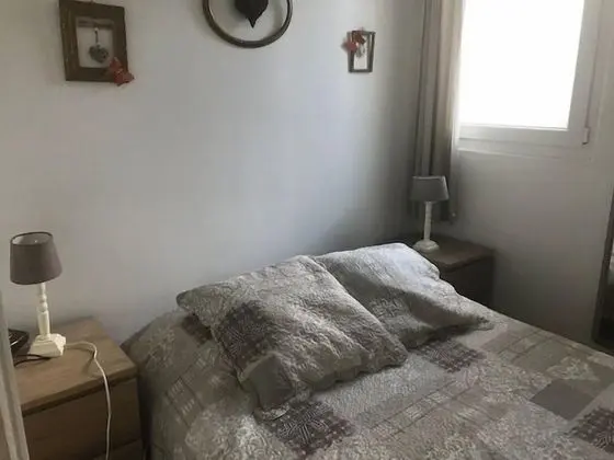 Traditional Apart Daire, Banyolu/Duşlu, Deniz Manzaralı (La Bassure de Baas)