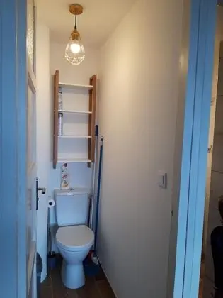 Traditional Apart Daire, Banyolu/Duşlu, Deniz Manzaralı (La Bassure de Baas)