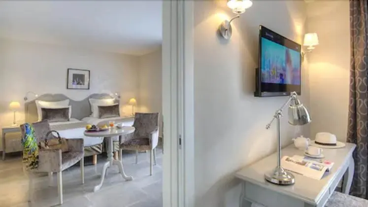 Oda (Privilege Communicating)