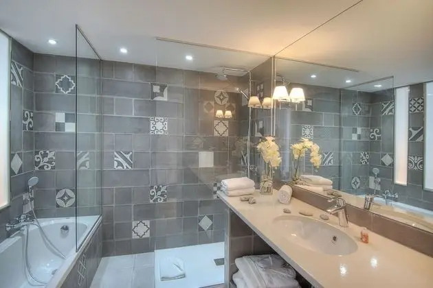 Oda (Privilege Communicating)