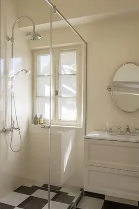 Junior Süit, 1 Çift Kişilik Yatak