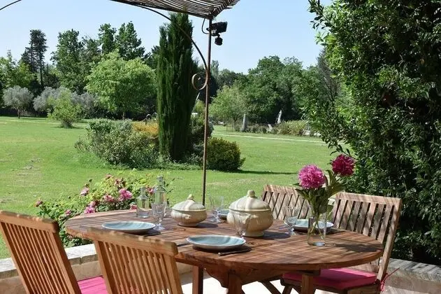 Kır Evi, Özel Banyo, Bahçe Manzaralı