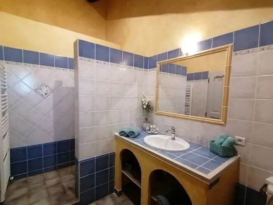 Tek Büyük veya İki Ayrı Yataklı Oda, Özel Banyo