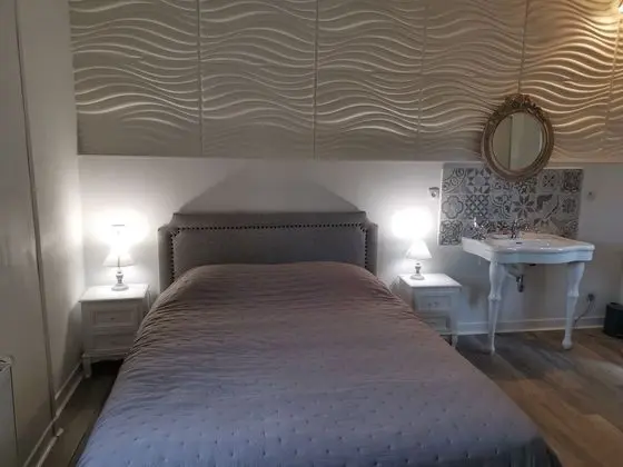 Economy Tek Büyük Yataklı Oda (La capitelle)