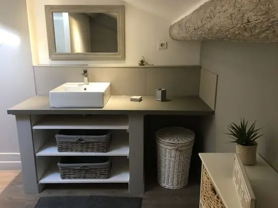 Tek Büyük Yataklı Oda, Tepe Manzaralı