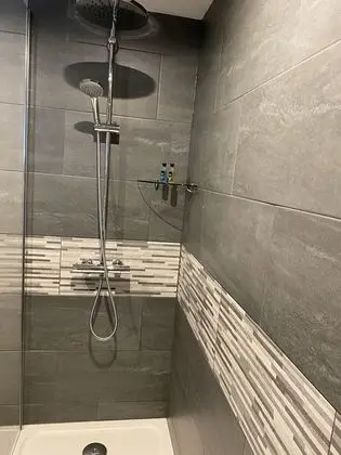 Deluxe Dört Kişilik Oda