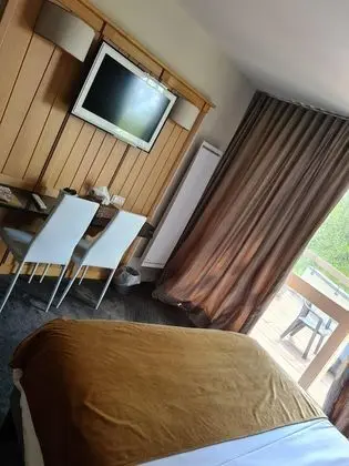 Tek Büyük Yataklı Oda, Banyolu/Duşlu