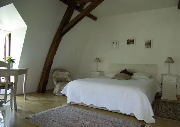 Tek Büyük Yataklı Oda (Lys Blanc)