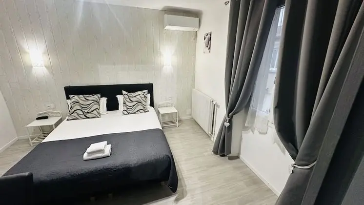 Tek Büyük veya İki Ayrı Yataklı Oda