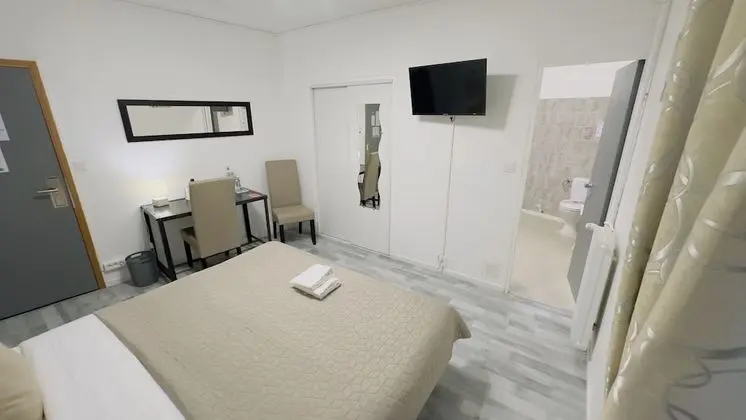 Tek Büyük veya İki Ayrı Yataklı Oda