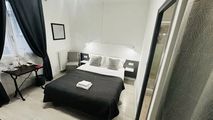 Tek Büyük veya İki Ayrı Yataklı Oda