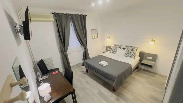 Tek Büyük veya İki Ayrı Yataklı Oda