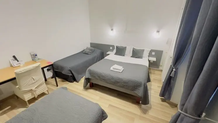 Tek Büyük veya İki Ayrı Yataklı Oda