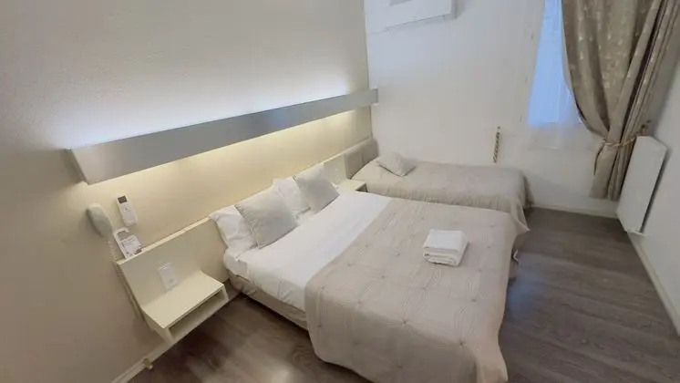 Tek Büyük veya İki Ayrı Yataklı Oda