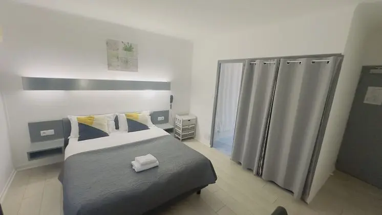 Tek Büyük veya İki Ayrı Yataklı Oda