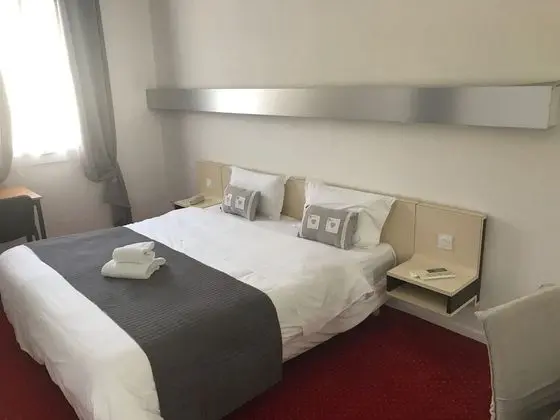 Tek Büyük veya İki Ayrı Yataklı Oda