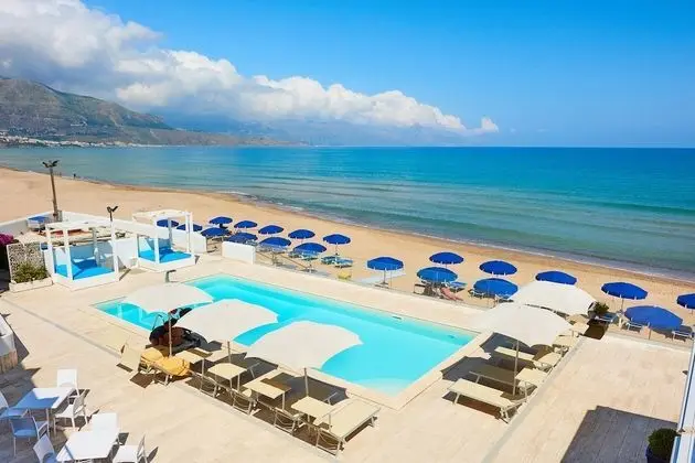 Superior Üç Kişilik Oda, Deniz Manzaralı