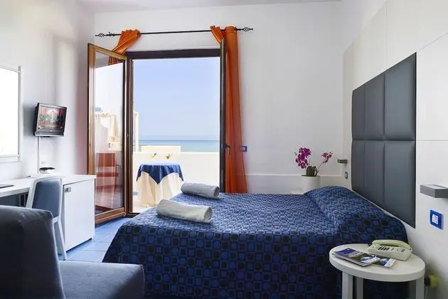 Superior Üç Kişilik Oda, Deniz Manzaralı