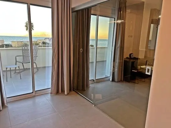 Deluxe Tek Büyük Yataklı Oda, Sigara İçilmez, Deniz Manzaralı