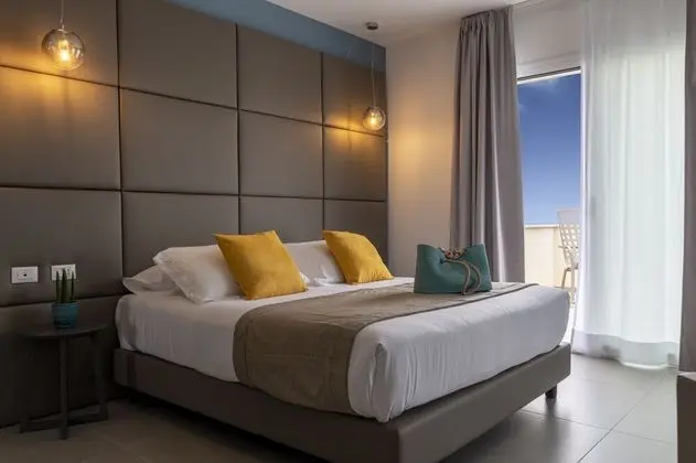 Deluxe Üç Kişilik Oda, Sigara İçilmez, Deniz Manzaralı