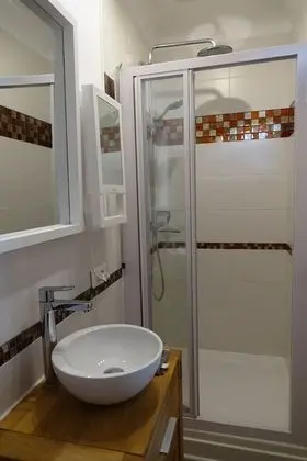 Comfort Tek Büyük Yataklı Oda (Écureuil)