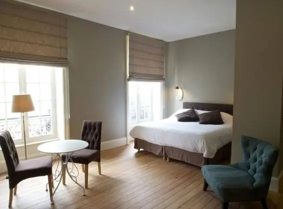 Stüdyo, Banyolu/Duşlu (Studio 4)