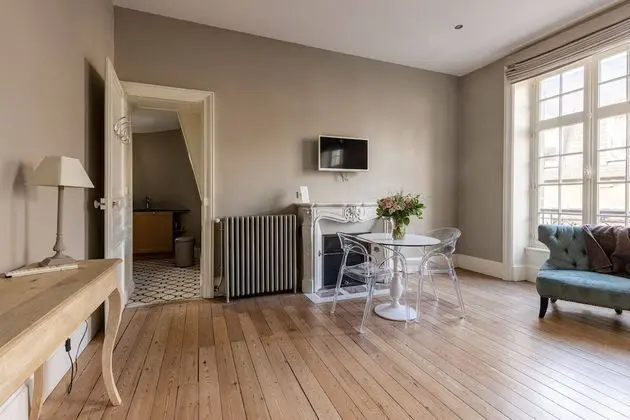 Stüdyo, Banyolu/Duşlu (Studio 4)