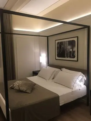 Luxury Oda