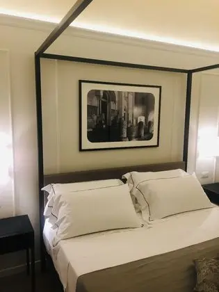 Luxury Oda