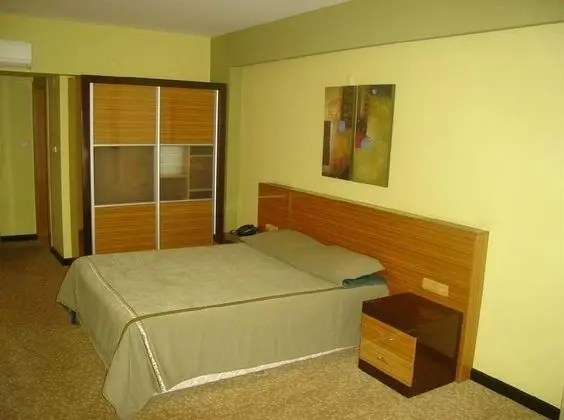 Standart Oda, Şehir Manzaralı