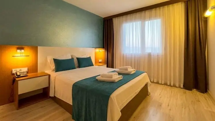 Deluxe Suit 1+1 Oda, Deniz Manzaralı, Balkonlu