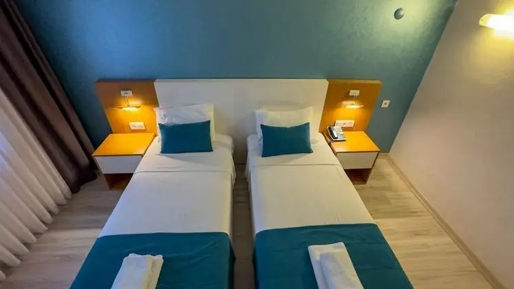 Deluxe Suit 1+1 Oda, Kara Manzaralı, Balkonlu
