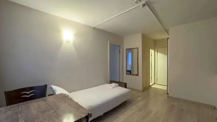 Deluxe Suit 1+1 Oda, Kara Manzaralı, Balkonlu
