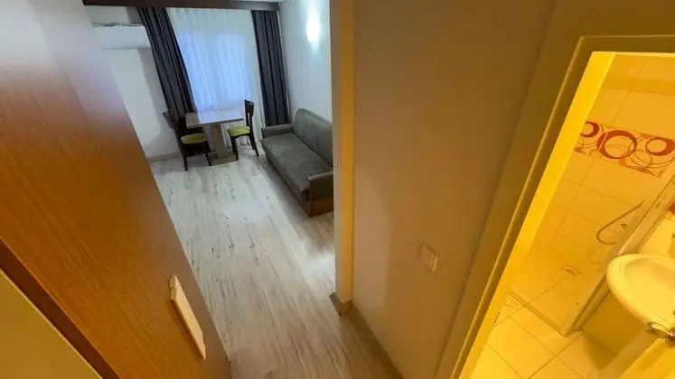 Deluxe Suit 1+1 Oda, Kara Manzaralı, Balkonlu