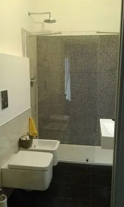 Comfort Tek Büyük Yataklı Oda, Bahçe Manzaralı