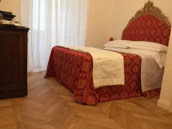 Tek Büyük Yataklı Oda, 1 Çift Kişilik Yatak (Amélie)