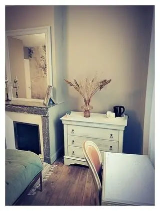 Comfort Tek Büyük Yataklı Oda, Özel Banyo, Şehir Manzaralı (La Chambre Minhas)