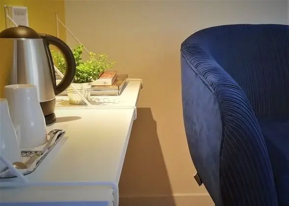 Tek Büyük Yataklı Oda, Özel Banyo, Bahçe Manzaralı