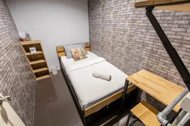 Single Room, Shared Bathroom