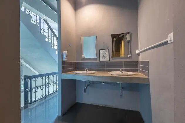 Single Room, Shared Bathroom