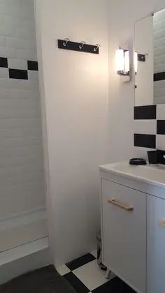 Comfort Üç Kişilik Oda, 1 Büyük (Queen) Boy Yatak ve Çekyat