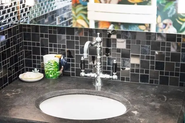 Deluxe Oda (Frieda Khalo)