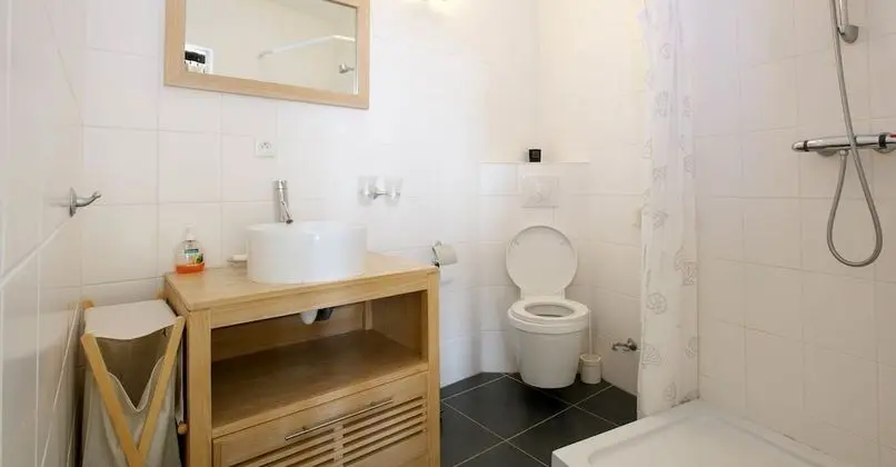 Ev, 1 Çift Kişilik Yatak