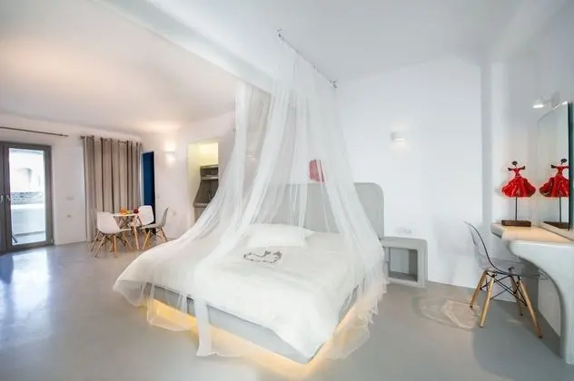 Süit, Kişiye Özel Havuzlu (Built-In Jetted Tub)