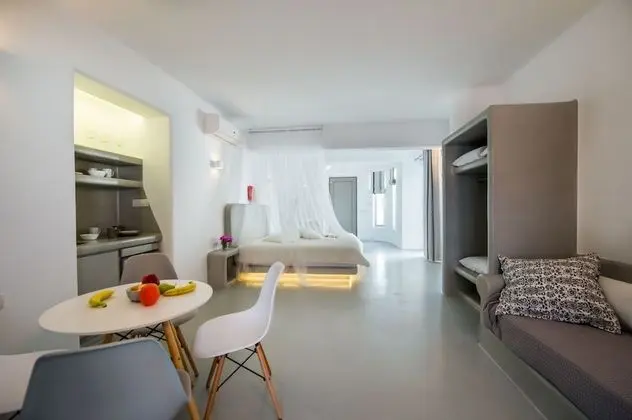 Süit, Kişiye Özel Havuzlu (Built-In Jetted Tub)