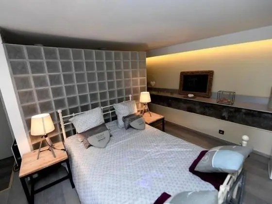 Romantic Tek Büyük Yataklı Oda, Banyolu/Duşlu, Havuz Manzaralı